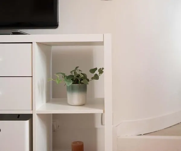 L'estival Champetre - Metro Et Tramway A Cote アパート